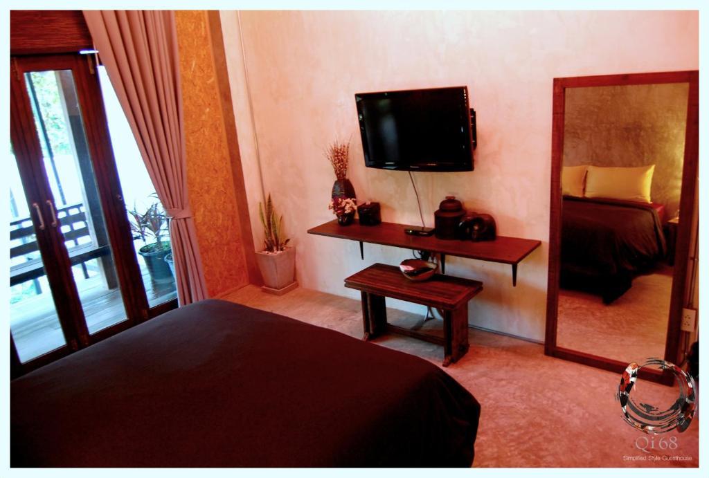 Qi 68 Hotell Chiang Mai Rum bild