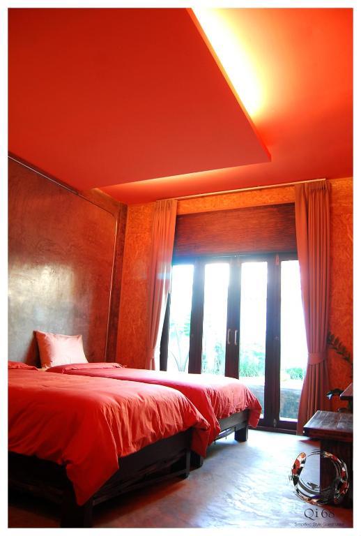 Qi 68 Hotell Chiang Mai Rum bild
