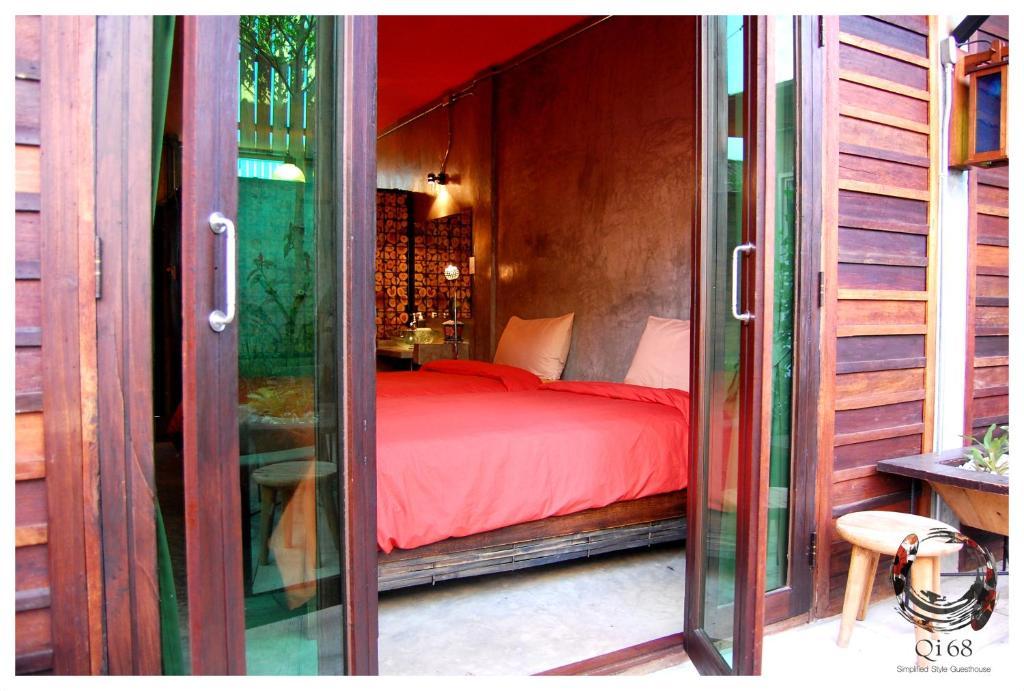Qi 68 Hotell Chiang Mai Rum bild