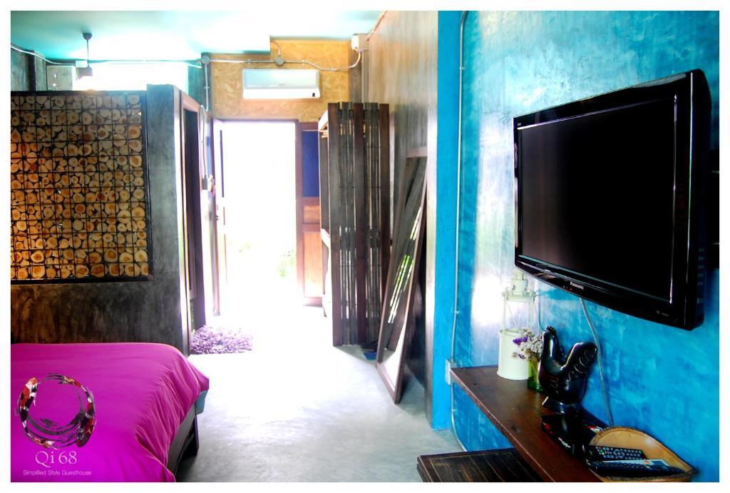 Qi 68 Hotell Chiang Mai Rum bild